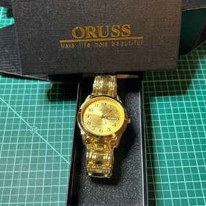 ORUSS Men’s Gold Fashion Watch